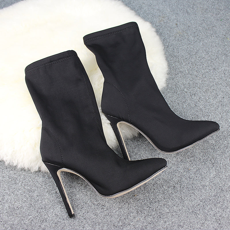 Stretch cloth fine high heels