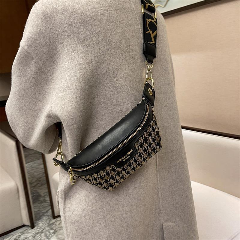 Popular New Autumn And Winter Houndstooth Hand Holding Saddle Bag Casual Shoulder Messenger Bag